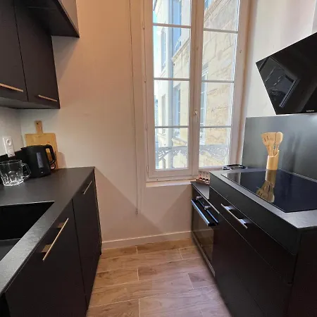 Apartament Khan Yourhosthelper Caen