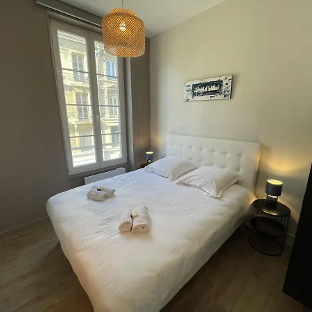 Apartament Khan Yourhosthelper *